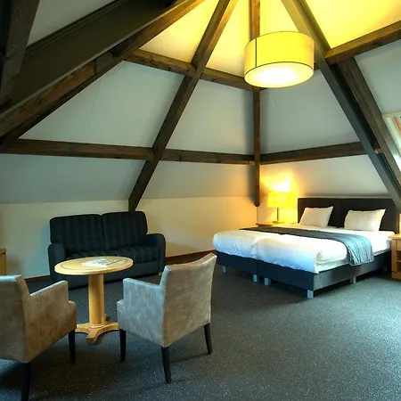 Hof 's Gravenmoer 3*