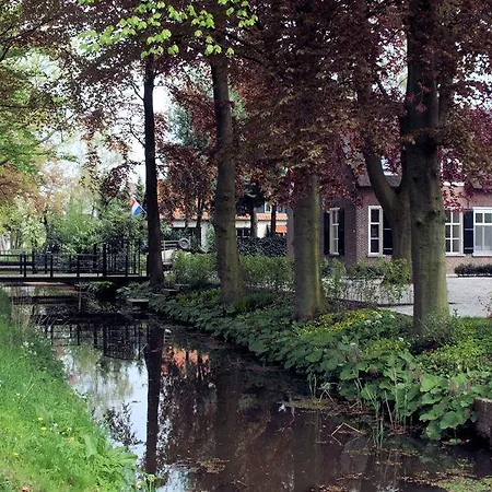 Отель Hof 's Gravenmoer 3*