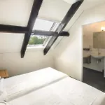 Hof 's Gravenmoer 3*