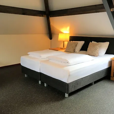 فندق Hof 's Gravenmoer 3*