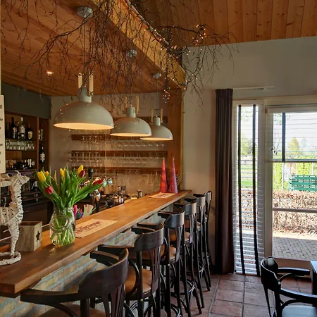 Hof 's Gravenmoer Hotel