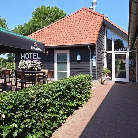 Hof 's Gravenmoer Otel