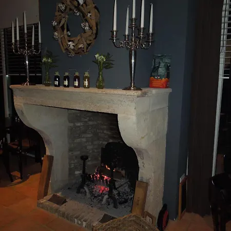 Hof 's Gravenmoer 3*