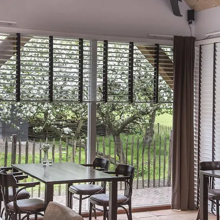 Hof 's Gravenmoer Hotel 3*